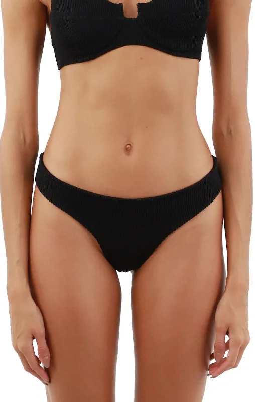 Textured Wave Black Neo Paramount Bottom